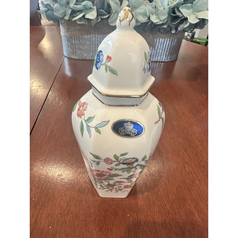 Aynsley Pembroke Bone China Asian Hexagonal Ginger Jar Tall Jar With Lid